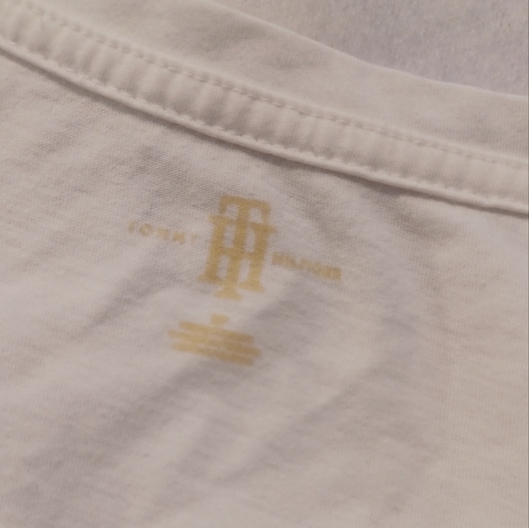 4/$60 White Tommy Tee - Size Small - Picture 6 of 7
